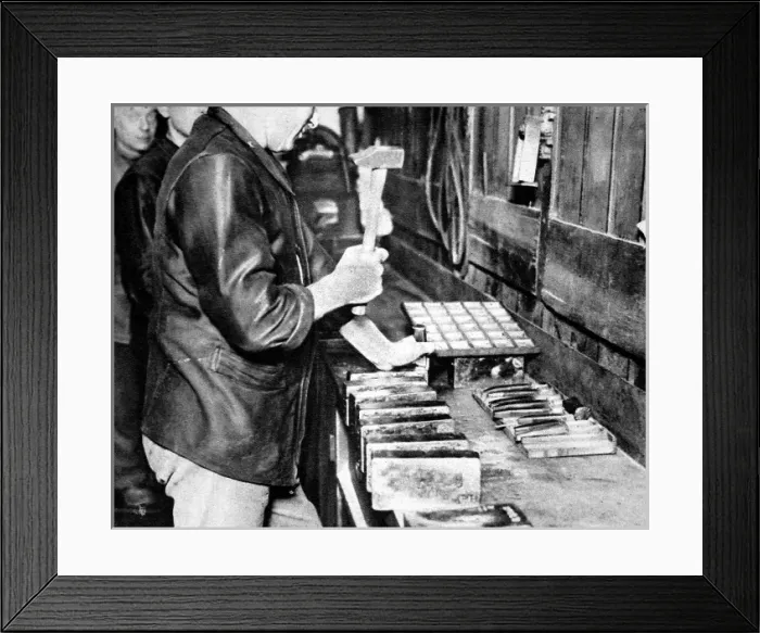 Framed Print : The Flow of Gold from the USA to France. Bullion in Kegs. Ta Framed Print : The Flow of Gold from the USA to France. Bullion in Kegs. Ta