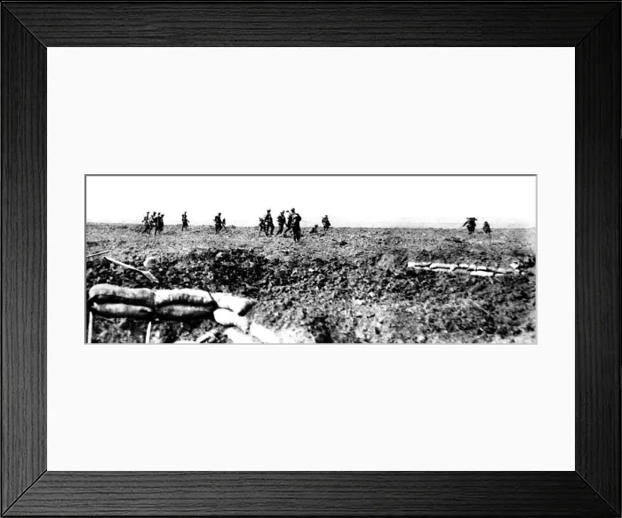 Framed Print : Reinforcements of British infantry marching towards the fron Framed Print : Reinforcements of British infantry marching towards the fron