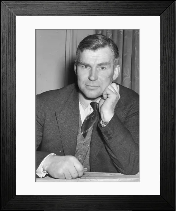 Framed Print : Sir Vivian Fuchs Framed Print : Sir Vivian Fuchs
