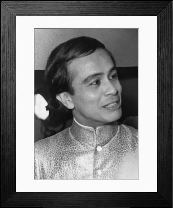 Framed Print : Ram Gopal (1917-2003). Indian ballet dancer Framed Print : Ram Gopal (1917-2003). Indian ballet dancer