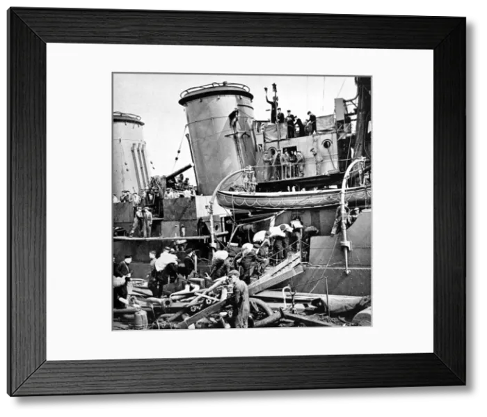 Framed Print : Sailors carrying potatoes onto HMS Coventry, Second World Framed Print : Sailors carrying potatoes onto HMS Coventry, Second World