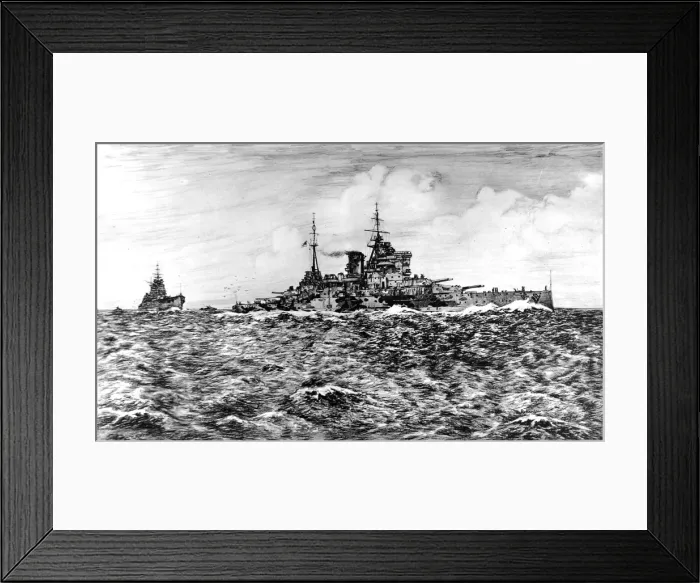 Framed Print : HMS Queen Elizabeth in the Mediterranean Sea, Second World Framed Print : HMS Queen Elizabeth in the Mediterranean Sea, Second World