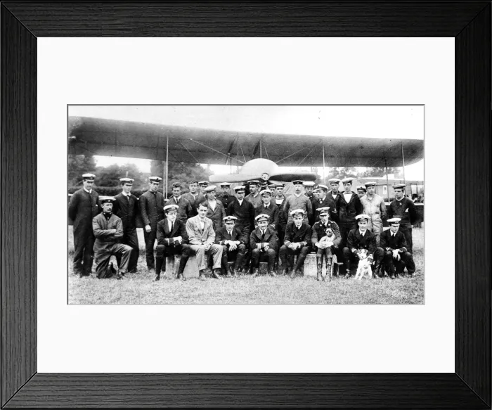 Framed Print : Officers of the naval wing of the R. F. C with their mechanics Framed Print : Officers of the naval wing of the R. F. C with their mechanics