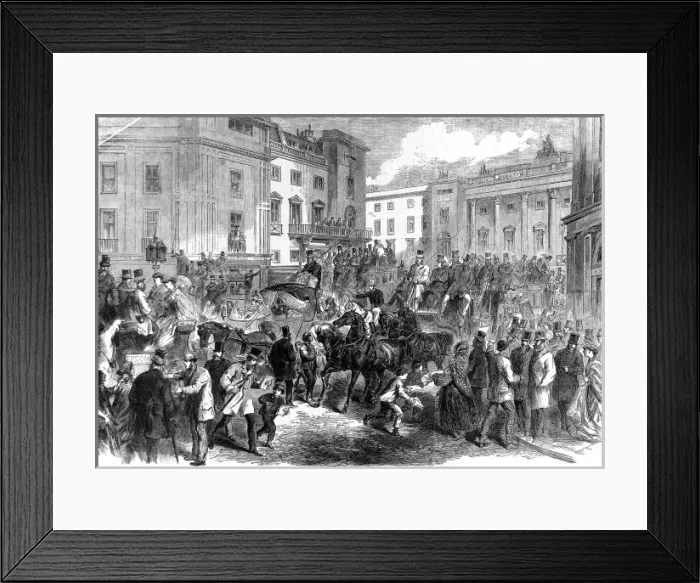Framed Print : Piccadilly Circus on the morning of Derby Day, 1866 Framed Print : Piccadilly Circus on the morning of Derby Day, 1866