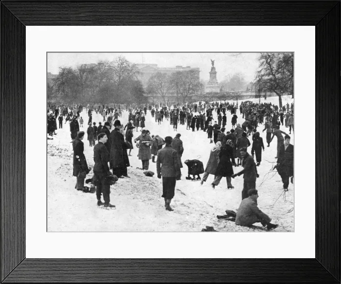 Framed Print : Skating on St. Jamess Park lake during winter of 1947 Framed Print : Skating on St. Jamess Park lake during winter of 1947