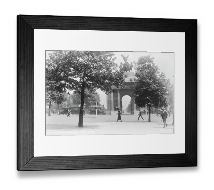 Framed Print : Wellington Arch, Hyde Park Framed Print : Wellington Arch, Hyde Park