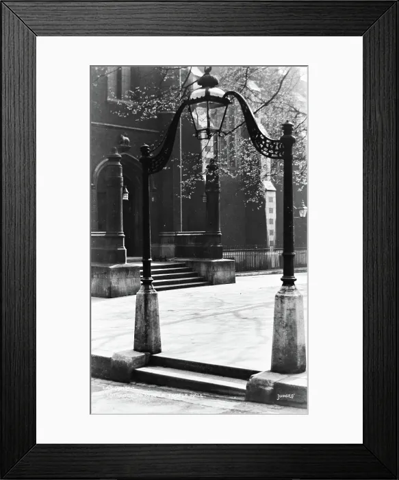 Framed Print : Entrance to Middle Temple Hall Framed Print : Entrance to Middle Temple Hall