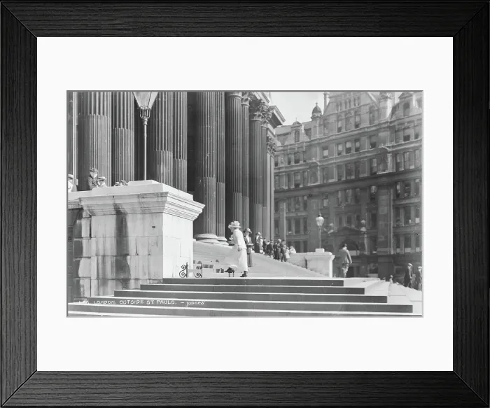 Framed Print : Outside St. Paul's Cathedral Framed Print : Outside St. Paul's Cathedral