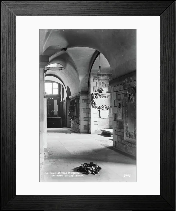 Framed Print : The Crypt of St. Paul's Cathedral