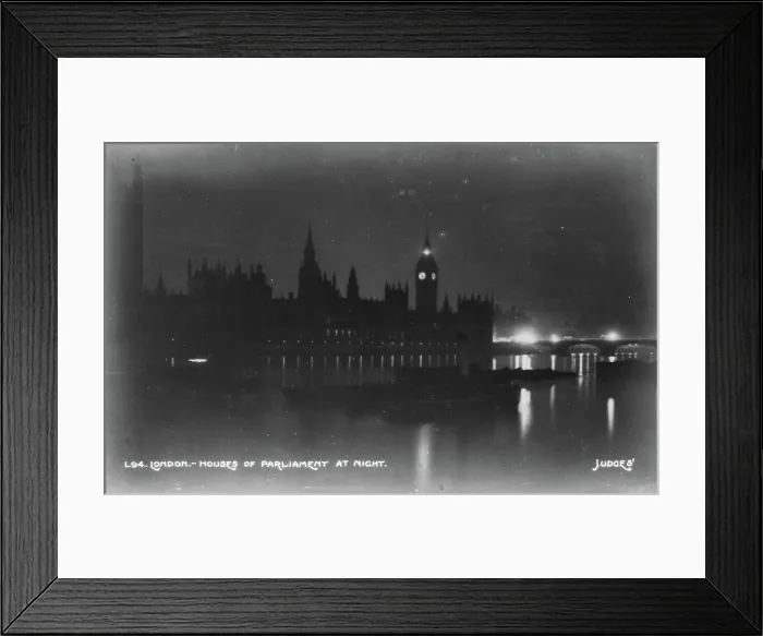 Framed Print : Houses of Parliament at Night Framed Print : Houses of Parliament at Night