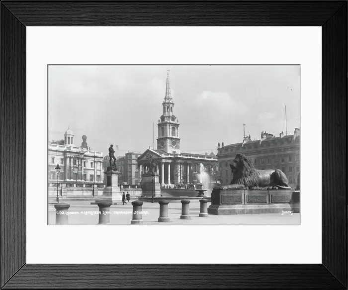 Framed Print : A Landmark in Trafalgar Square Framed Print : A Landmark in Trafalgar Square