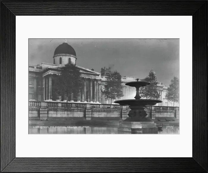 Framed Print : The National Gallery at Night Framed Print : The National Gallery at Night