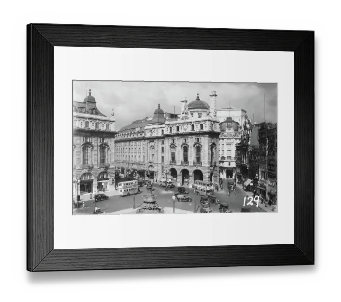 Framed Print : Busy City Intersection in Piccadilly Framed Print : Busy City Intersection in Piccadilly