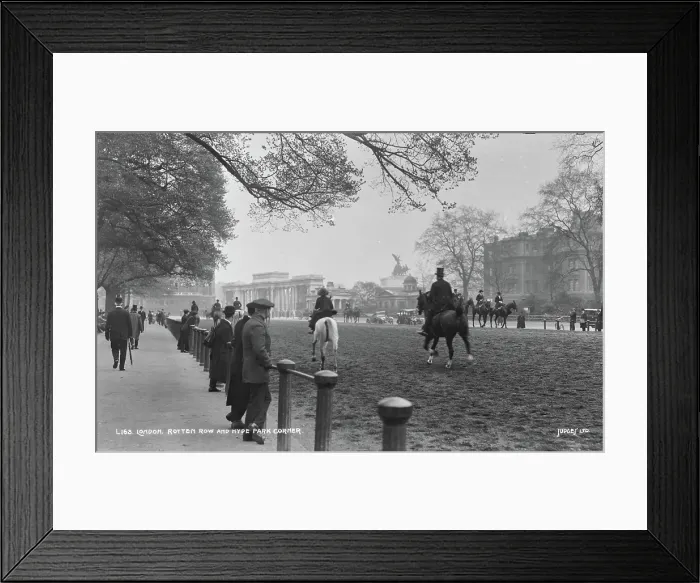 Framed Print : London, Rotten Row and Hyde Park Corner Framed Print : London, Rotten Row and Hyde Park Corner