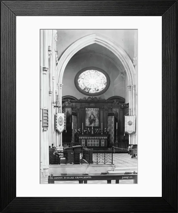 Framed Print : Interior of St. Giles Cripplegate Framed Print : Interior of St. Giles Cripplegate