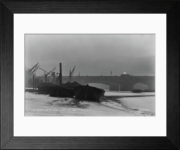 Framed Print : Below Blackfriars Bridge at Low Tide Framed Print : Below Blackfriars Bridge at Low Tide