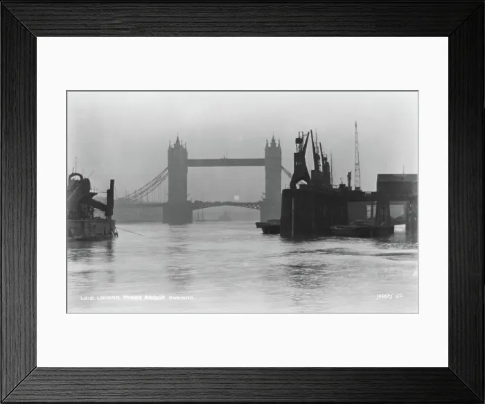 Framed Print : Tower Bridge in the Evening Framed Print : Tower Bridge in the Evening