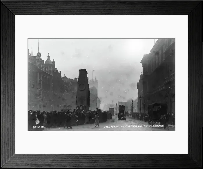 Framed Print : The Cenotaph and the Pilgrimage in London Framed Print : The Cenotaph and the Pilgrimage in London