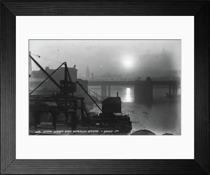 Framed Print : London Sunset from Waterloo Bridge Framed Print : London Sunset from Waterloo Bridge