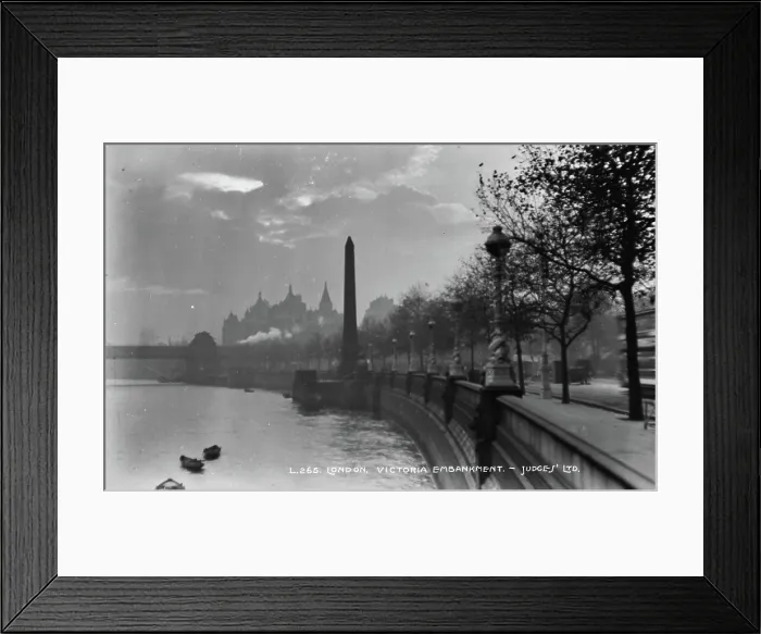 Framed Print : Victoria Embankment, London Framed Print : Victoria Embankment, London