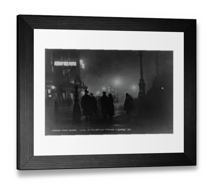 Framed Print : Night Scene in Piccadilly Circus Framed Print : Night Scene in Piccadilly Circus