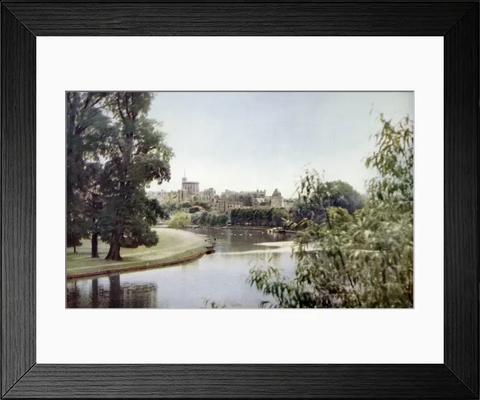 Framed Print : Windsor Castle, Berkshire, 1935 Framed Print : Windsor Castle, Berkshire, 1935