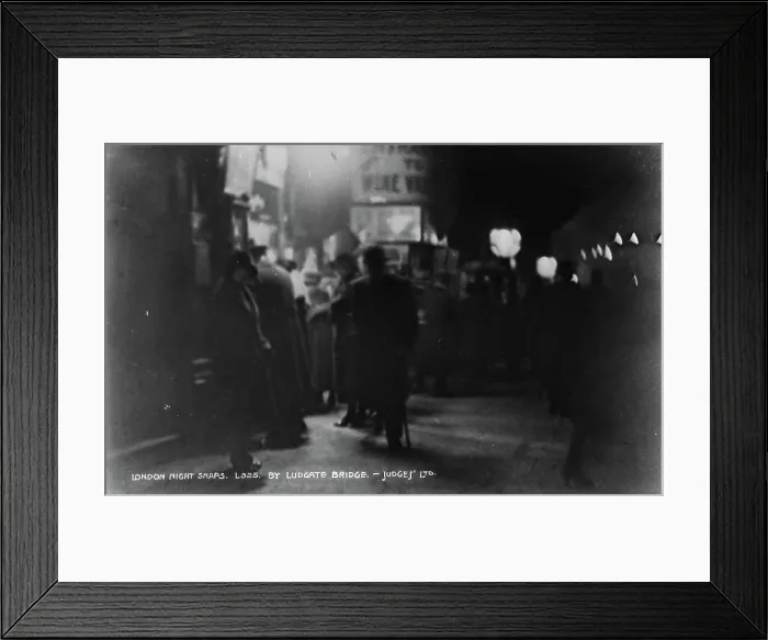 Framed Print : London Night Snaps Framed Print : London Night Snaps