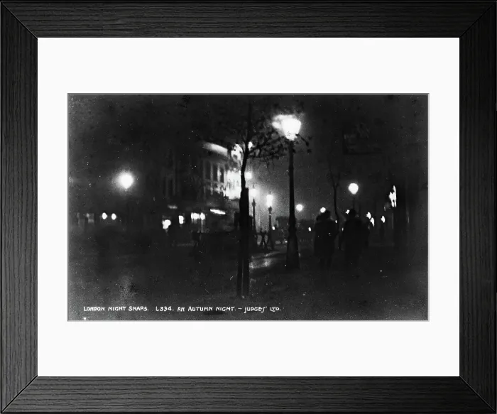 Framed Print : An Autumn Night in London Framed Print : An Autumn Night in London