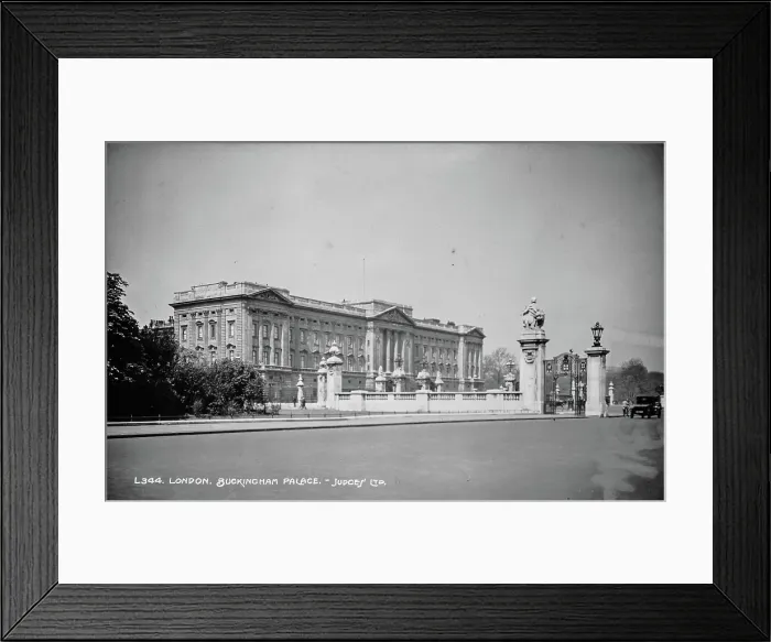 Framed Print : Buckingham Palace, London Framed Print : Buckingham Palace, London