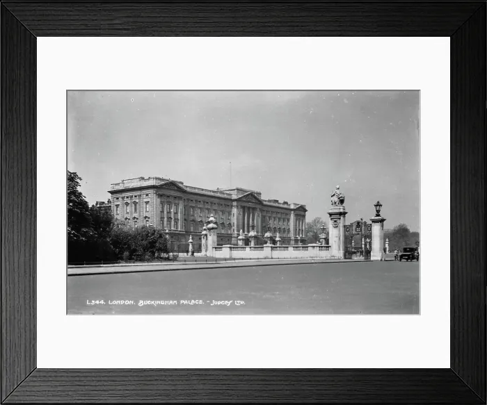 Framed Print : Buckingham Palace, London Framed Print : Buckingham Palace, London