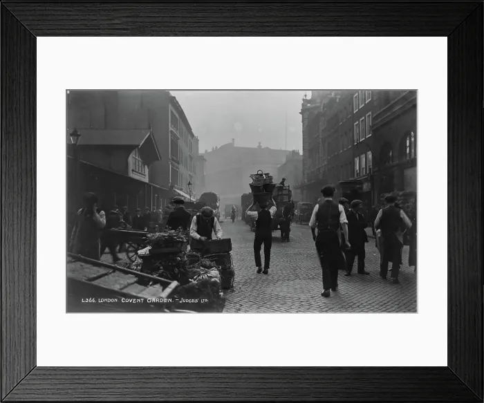Framed Print : Busy Day at Covent Garden Framed Print : Busy Day at Covent Garden