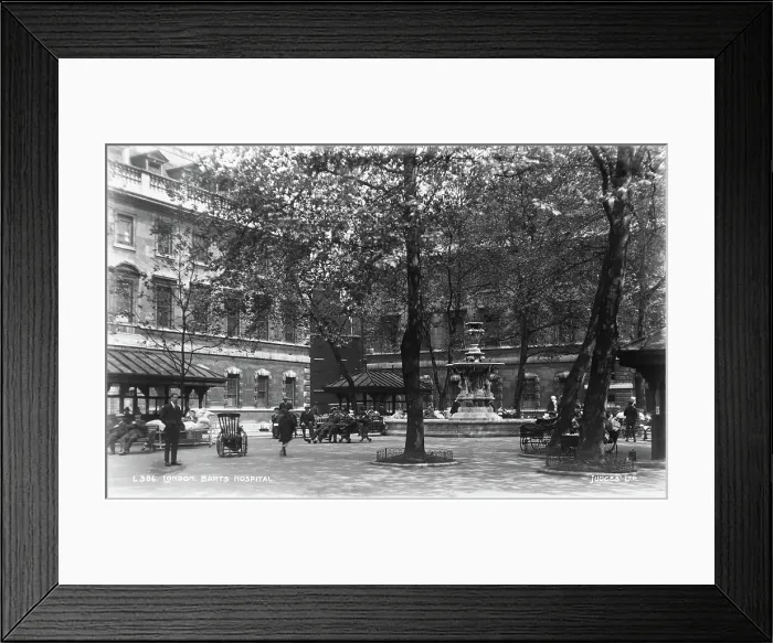 Framed Print : London Barts Hospital Courtyard Framed Print : London Barts Hospital Courtyard