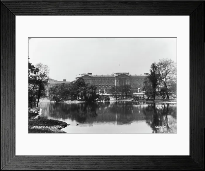 Framed Print : Buckingham Palace