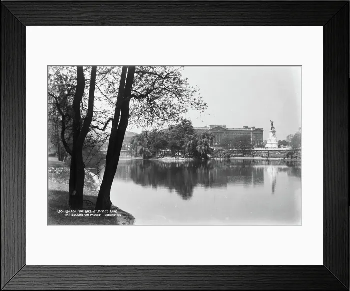 Framed Print : St. James's Park and Buckingham Palace Framed Print : St. James's Park and Buckingham Palace
