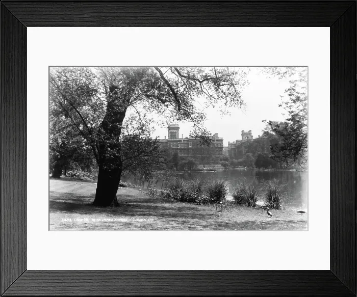 Framed Print : St. James's Park, London Framed Print : St. James's Park, London