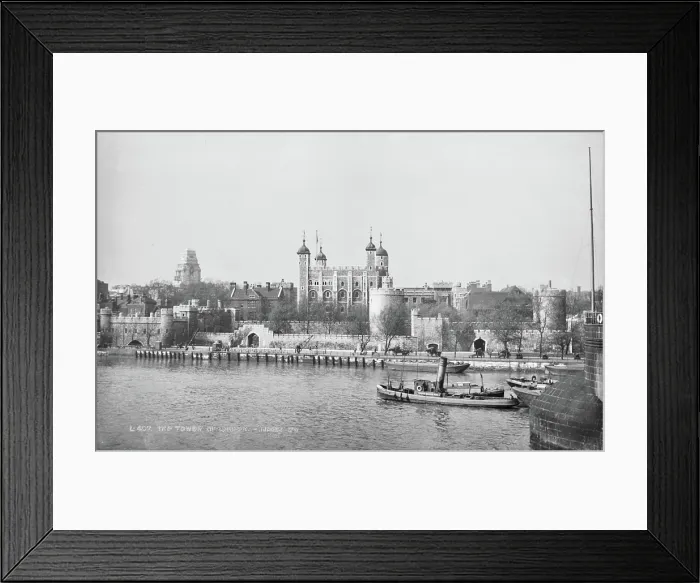 Framed Print : The Tower of London Framed Print : The Tower of London