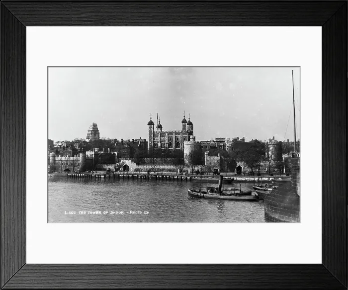 Framed Print : The Tower of London Framed Print : The Tower of London