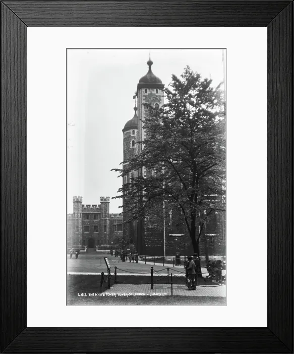 Framed Print : The White Tower of London Framed Print : The White Tower of London