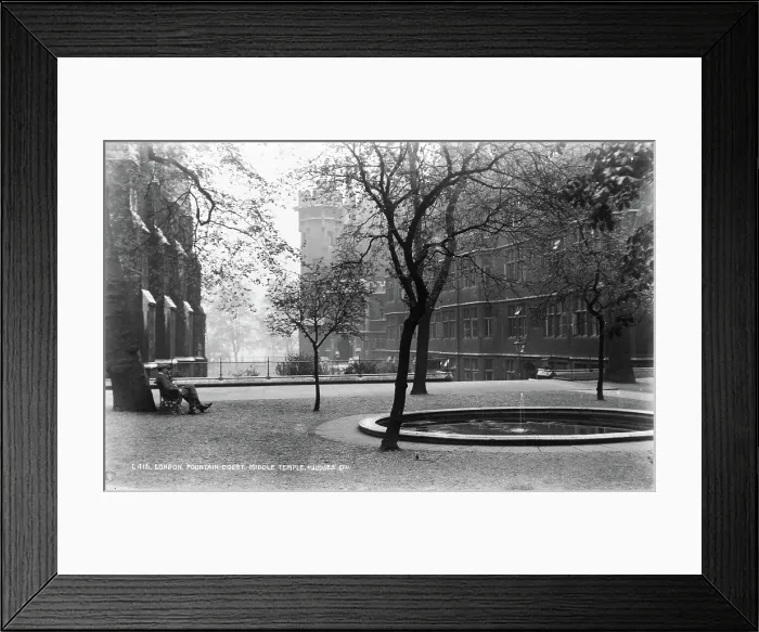 Framed Print : Fountain Court, Middle Temple, London Framed Print : Fountain Court, Middle Temple, London