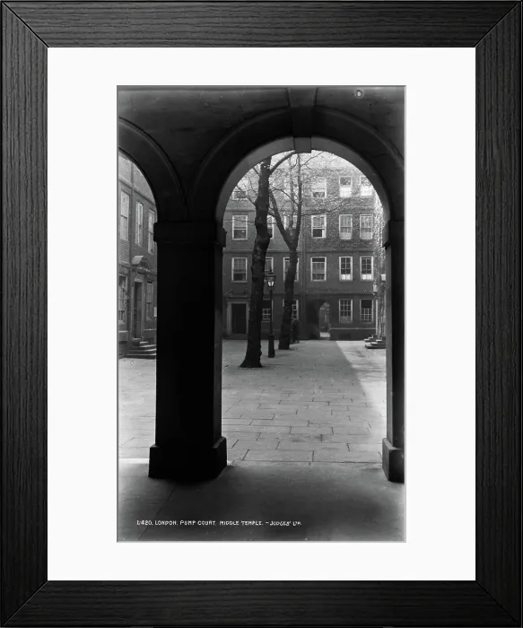 Framed Print : Pump Court, Middle Temple, London Framed Print : Pump Court, Middle Temple, London