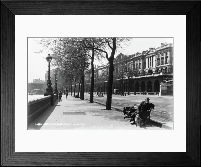 Framed Print : A Stroll by Somerset House Framed Print : A Stroll by Somerset House