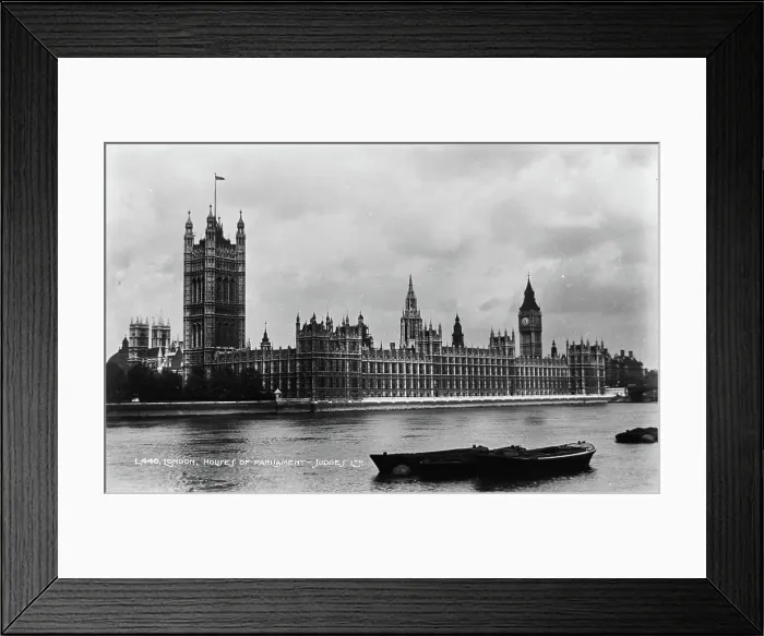 Framed Print : Houses of Parliament, London Framed Print : Houses of Parliament, London