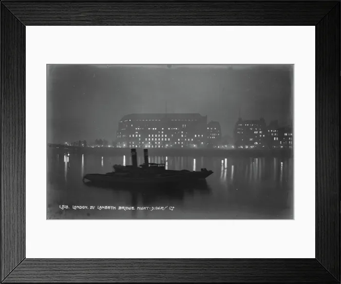Framed Print : London by Lambeth Bridge at Night Framed Print : London by Lambeth Bridge at Night
