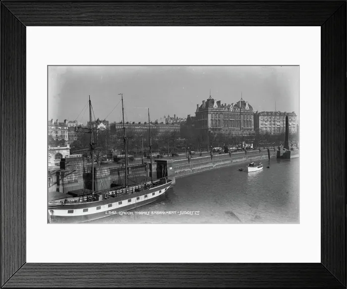 Framed Print : London Thames Embankment Framed Print : London Thames Embankment