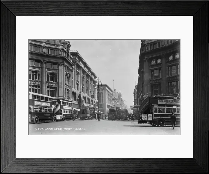Framed Print : Oxford Street, London