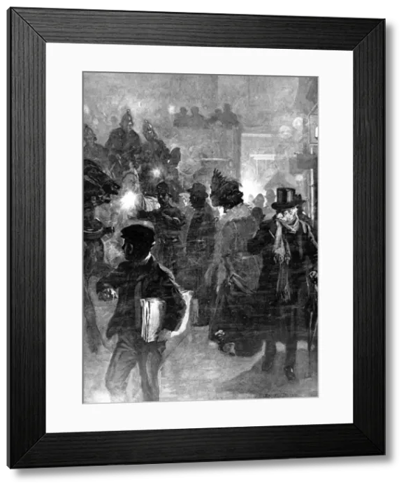 Framed Print : Street Scene in Foggy London, 1908 Framed Print : Street Scene in Foggy London, 1908