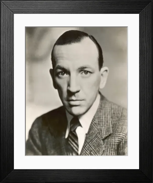 Framed Print : Noel Coward in The Scoundrel, 1935 Framed Print : Noel Coward in The Scoundrel, 1935