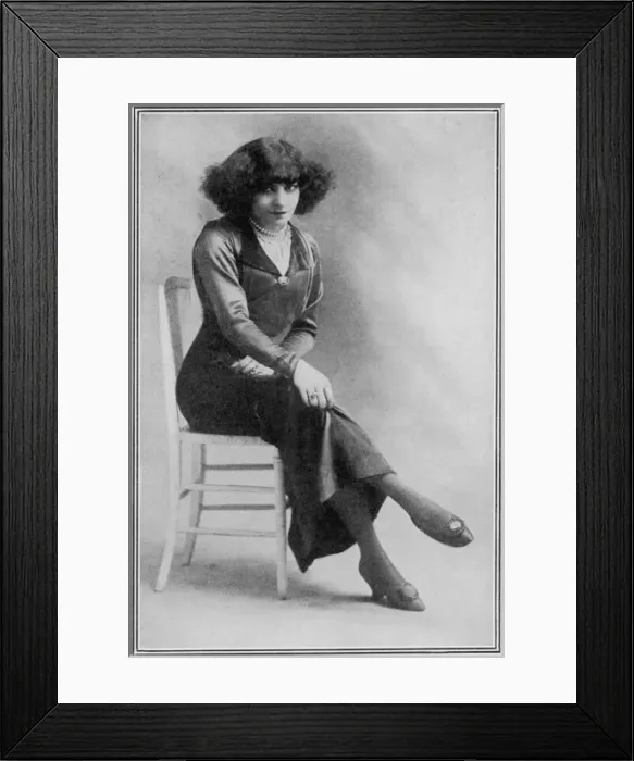 Framed Print : Polaire and her watch adorned shoes Framed Print : Polaire and her watch adorned shoes