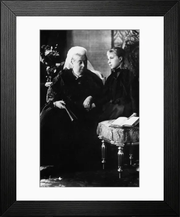 Framed Print : Queen Victoria with Princess Ena Framed Print : Queen Victoria with Princess Ena