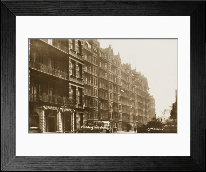 Framed Print : Ashley Gardens, Pimlico, London Framed Print : Ashley Gardens, Pimlico, London